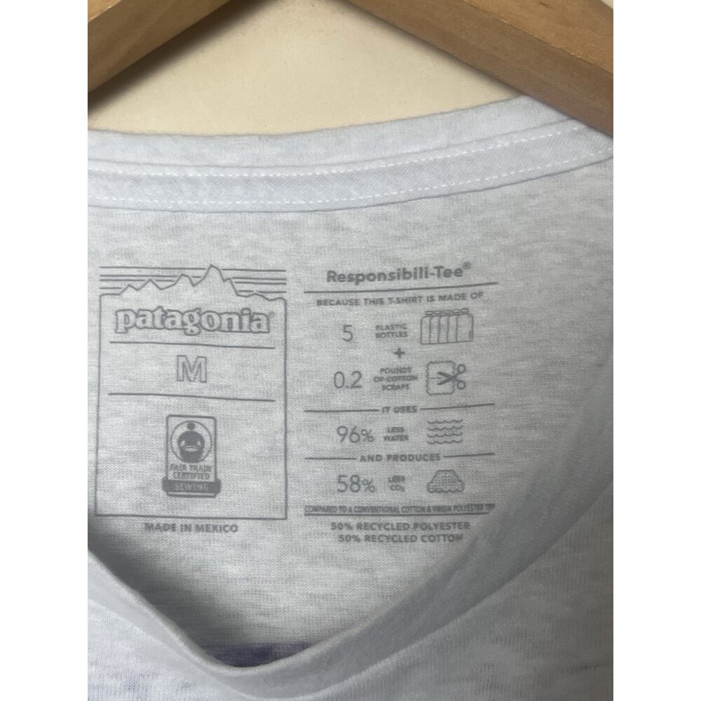 Patagonia Responsibili Tee Shirt White Women’s Medium Logo Casual Everyday - Picture 5 of 5